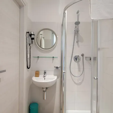 Cinque Terre Charme Rooms La Spezia Exterior photo